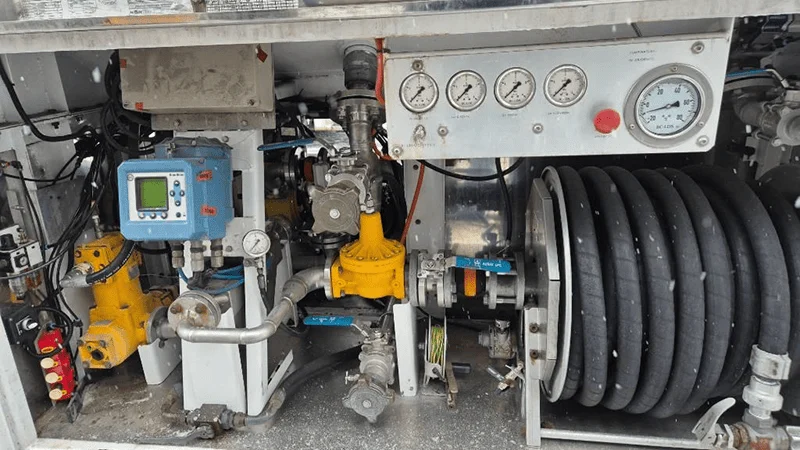 3 Axle 25,000L LPG Tanker Trailers-xj-4
