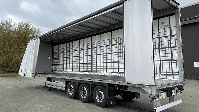 3 Axles Curtain Side Semi Trailer-xj-4